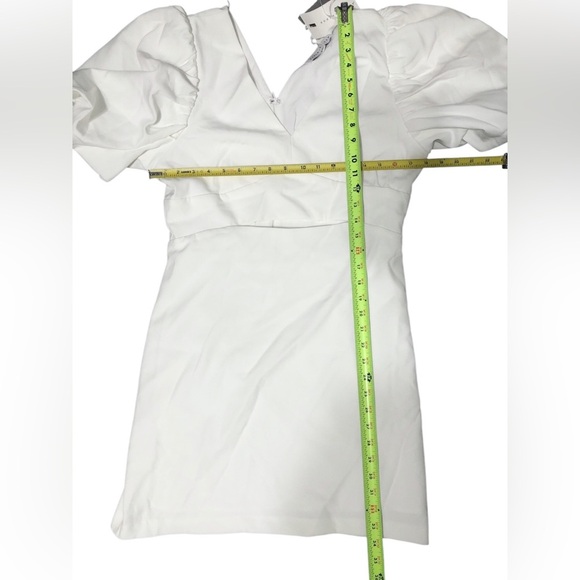 Endless Rose Puff Sleeve white Cut Out v-neck Mini Dress size large new - Picture 12 of 12